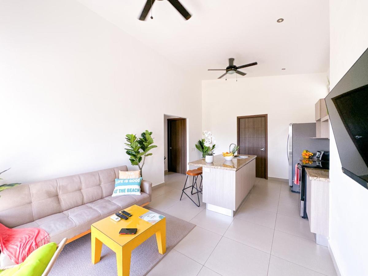 Pura Vida Apartment With Nice Pool Walking Distance To The Heart Of Jaco Bagian luar foto