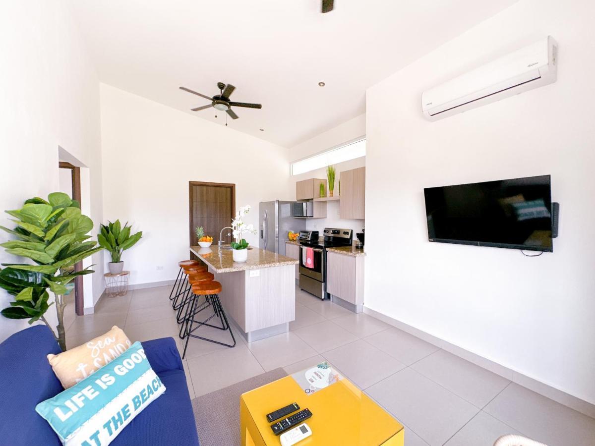 Pura Vida Apartment With Nice Pool Walking Distance To The Heart Of Jaco Bagian luar foto