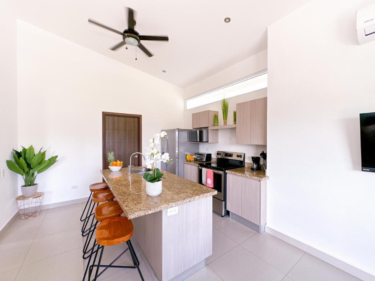 Pura Vida Apartment With Nice Pool Walking Distance To The Heart Of Jaco Bagian luar foto