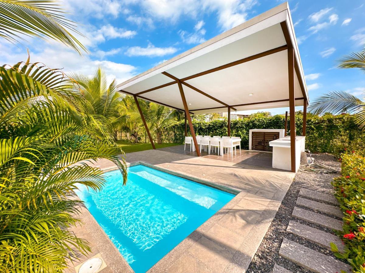 Pura Vida Apartment With Nice Pool Walking Distance To The Heart Of Jaco Bagian luar foto